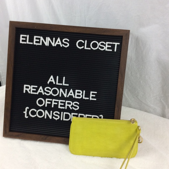 Juicy Couture Gold/Yellow Leather Wristlet - Picture 3 of 7